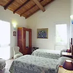 Agriturismo Casella Hotel *