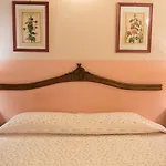 Agriturismo Casella Hotel *