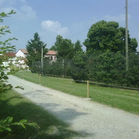 Agriturismo Casella פררה