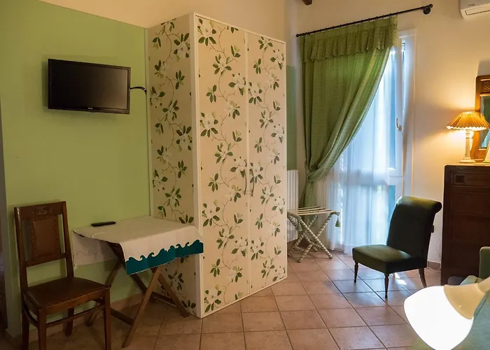 Agriturismo Casella Hotel